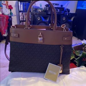 Michael Kors handbag